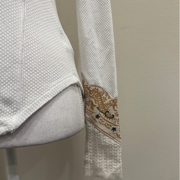 We the Free White Scoop Neck Waffle Knit Thermal Bandana Crochet Cuff Sz XS Boho - Picture 6 of 10